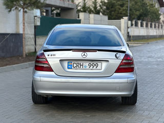 Mercedes E-Class foto 4