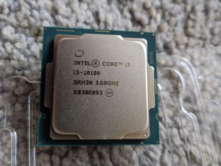Intel i3-10100 [UHD Graphics 630] Tray