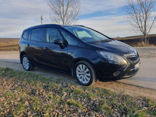 Opel Zafira foto 2