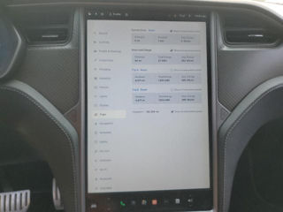 Tesla Model X foto 8