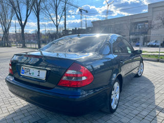 Mercedes E-Class foto 3