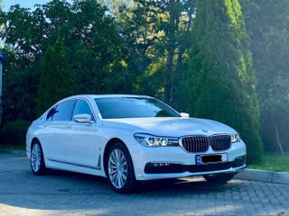 BMW 7 Series foto 1