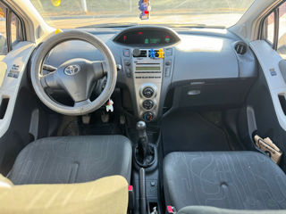 Toyota Yaris foto 5