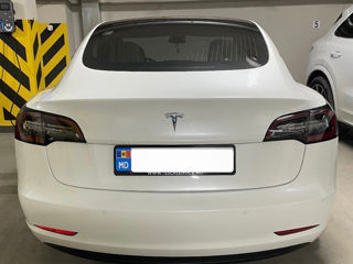 Tesla Model 3 foto 3