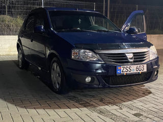 Dacia Logan foto 2