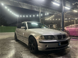 BMW 3 Series foto 5