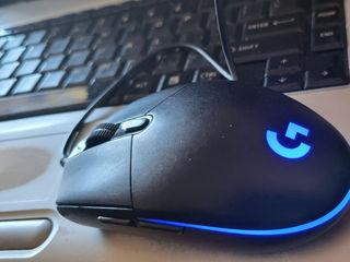 Se vinde mause Logitech G205 8000 dpi