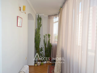 Gonvaro-Con! Apartament în 2 nivele! Buiucani, bd. Alba Iulia, 4 camere + 2 living. Euroreparație! foto 9