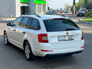 Skoda Octavia foto 5