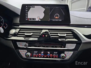 BMW 5 Series foto 15