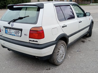 Volkswagen Golf foto 2