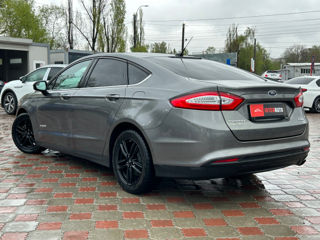 Ford Fusion foto 5