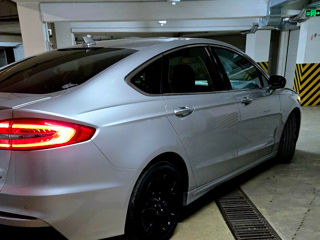 Ford Fusion foto 3