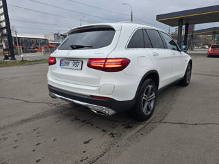 Mercedes GLC foto 4