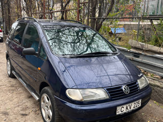 Volkswagen Sharan foto 2