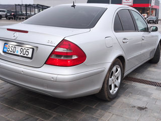 Mercedes E-Class foto 3