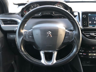 Peugeot 2008 foto 8