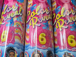 Barbie Color Reveal Doll & Accessories with 6 Unboxing Surprises, foto 6