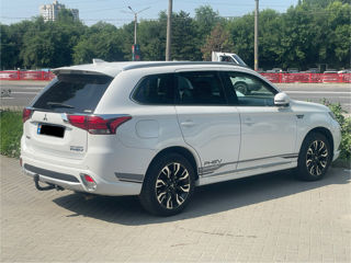 Mitsubishi Outlander foto 8