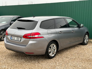 Peugeot 308 foto 4