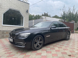 BMW 7 Series foto 8