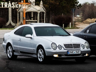 Mercedes CLK-Class foto 8