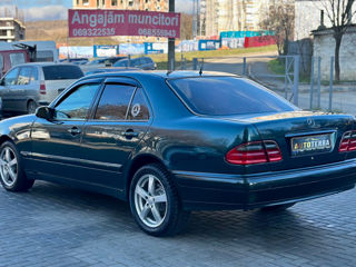 Mercedes E-Class foto 4