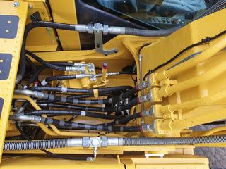 Excavator komatsu pc210-10m0 nou / экскаватор komatsu pc210-10m0 новый foto 4