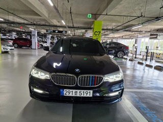 BMW 5 Series foto 3