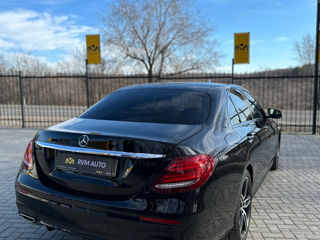 Mercedes E-Class фото 4