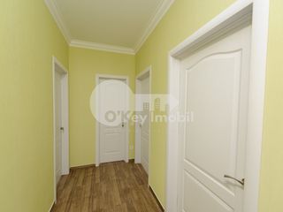 Apartament cu 2 camere în bloc nou, Centru, 420 € ! foto 8