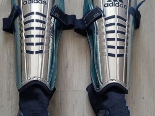 Protecție la picioare pentru fotbal Adidas