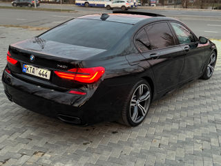 BMW 7 Series foto 8