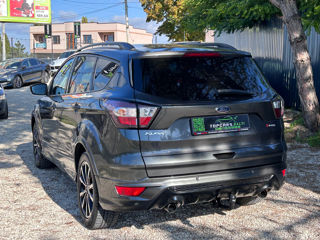 Ford Kuga foto 8