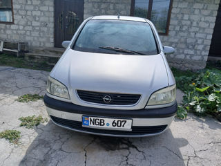 Opel Zafira foto 3