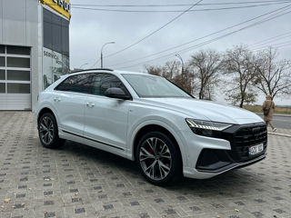 Audi Q8 foto 2