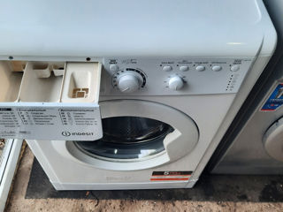 Indesit lucriaza bine foto 5