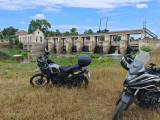 Royal Enfield Himalayan foto 2