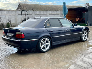 BMW 7 Series foto 4