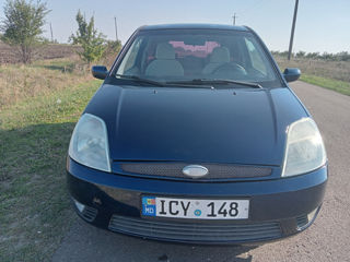 Ford Fiesta foto 3