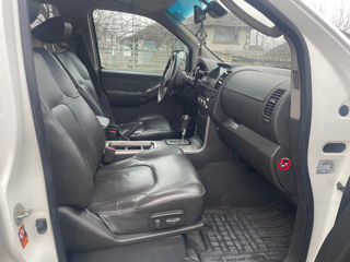 Nissan Pathfinder foto 3