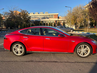 Tesla Model S foto 8