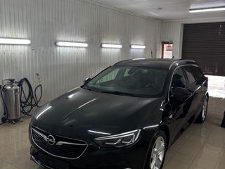 Opel Insignia foto 2