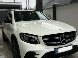 Mercedes GLC foto 9