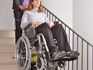 мобильный пандус  -лестницеход гусеничный для спуска инвалидов по лестницам  - TGR Italia