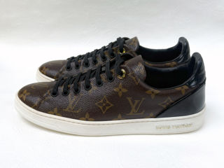 Louis Vuitton Frontrow Sneakers. Размер 37. Оригинал. В идеальном состоянии.