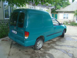 Volkswagen Caddy foto 2