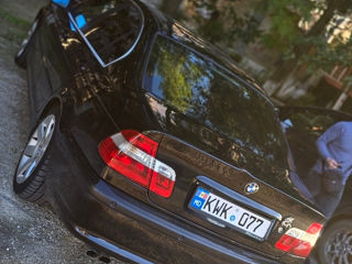 BMW 3 Series foto 3