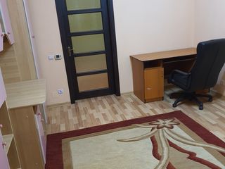 Apartament cu 2 camere, 85 m², Botanica, Chișinău foto 4