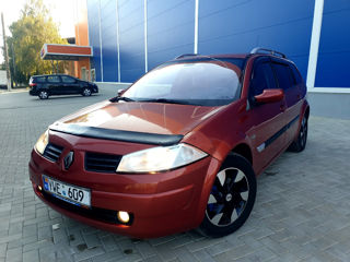 Renault Megane foto 1